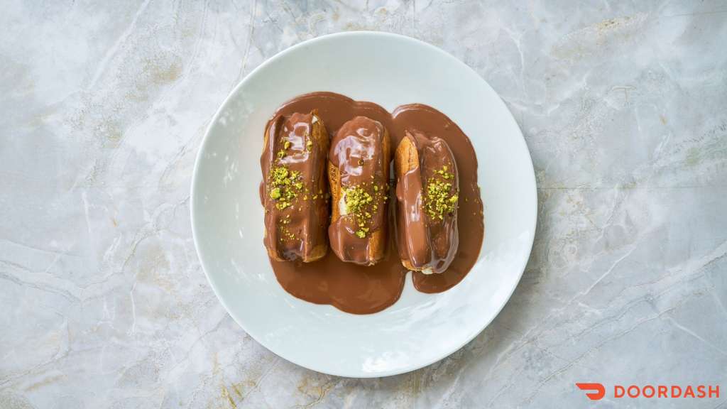 Chocolate Éclair